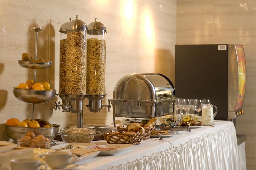 Hotel Zelengora كراغوييفاك المظهر الخارجي الصورة