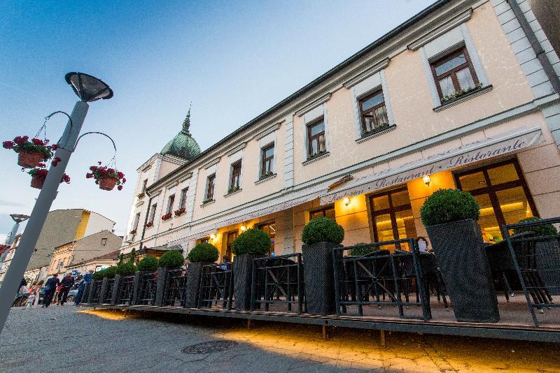 Hotel Zelengora كراغوييفاك المظهر الخارجي الصورة